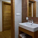 Jasna Centrum L - Free Jacuzzi & Sauna And Chopok View * 데마노브스카돌리나