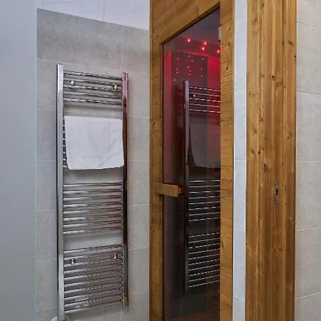 アパート Jasna Centrum L - Free Jacuzzi & Sauna And Chopok View デマノブスカ・ドリーナ